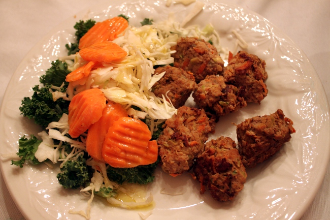 For dinner, we had Jessica Alba's meatballs along with a simple salad of kale, cabbage and carrots with the leftover balsamic lime vinaigrette.  Everyone devoured the meatballs, including the children!